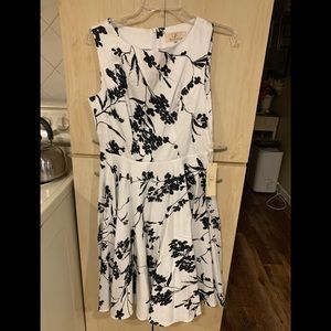 NEW GRACE KARIN SIZE M BLACK AND WHITE FLARE DRESS